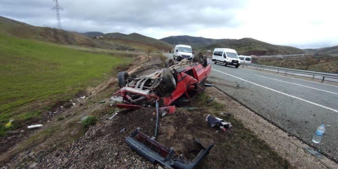 Elazığ’da otomobil takla attı: 3 kişi yaralandı