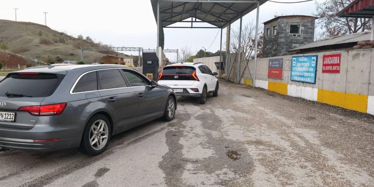 Elazığ’da jandarmadan huzur ve güven uygulaması: 18 kişi yakalandı