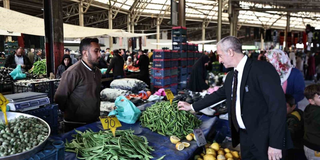 Tahmazoğlu'ndan semt pazarı esnafına ziyaret