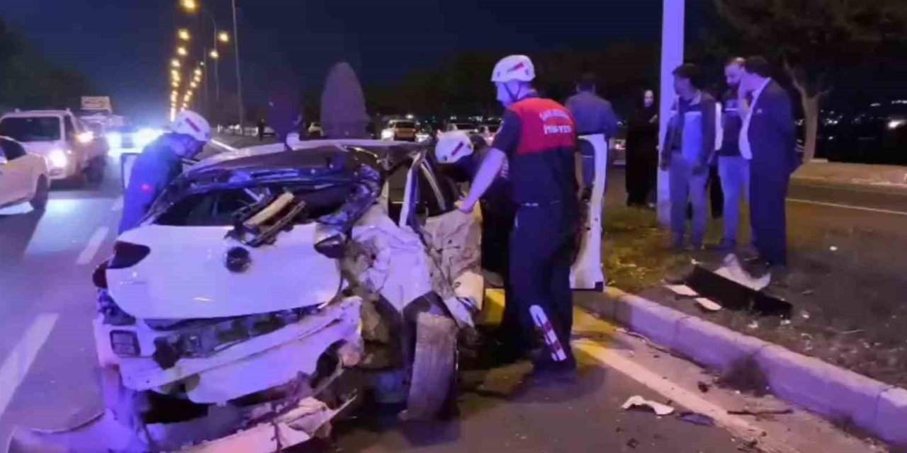 Urfa’da kamyonet ile otomobil çarpıştı: 4 yaralı