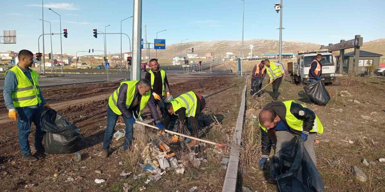 Ardahan’da polis ekiplerinden dolandırıcılık uyarısı