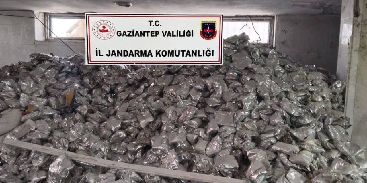 Antep’te 8 milyon TL değerinde sahte bebek maması ele geçirildi: 1 gözaltı