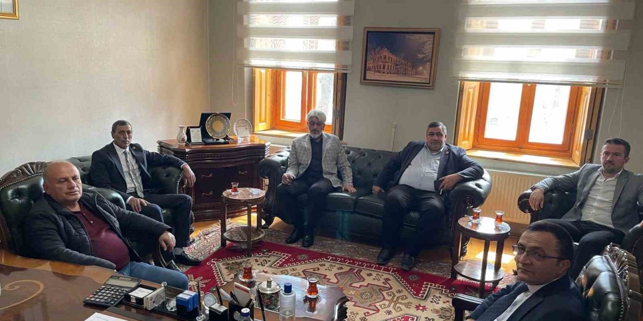 Kars Kent Konseyi’nden Ticaret ve Sanayi Odası’na ziyaret