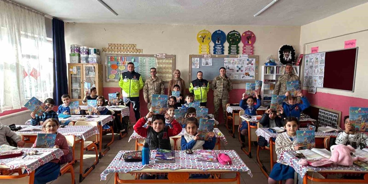 Ağrı'da öğrencilere yönelik meslek tanıtım etkinliği düzenlendi
