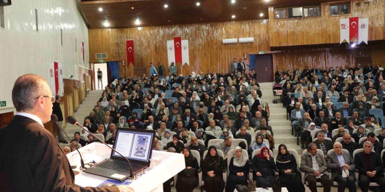 Hacı adaylarına yönelik uygulamalı hac hazırlık kursu düzenlendi