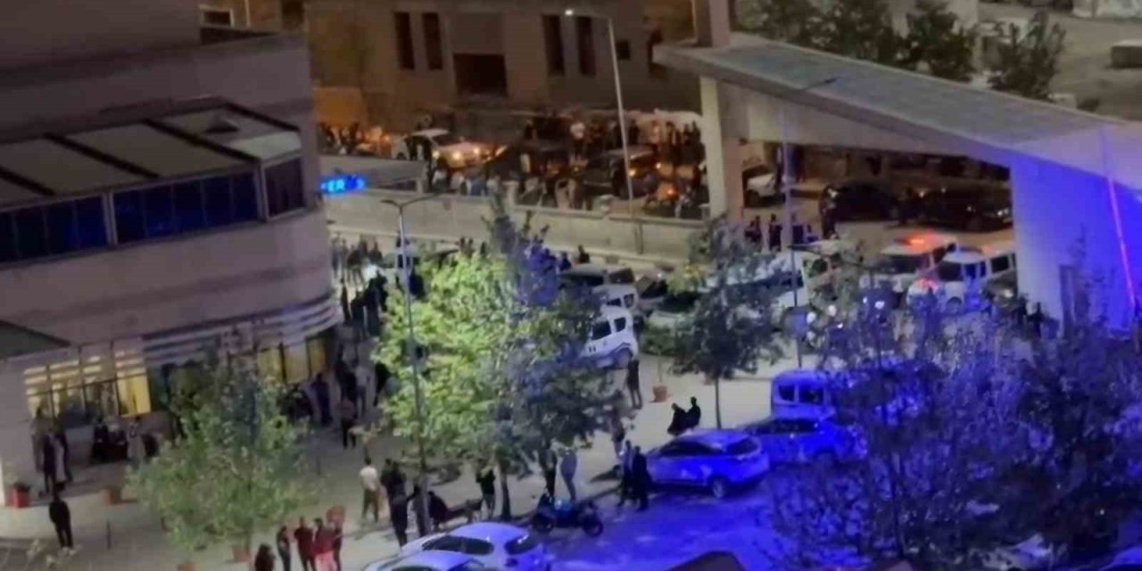 Siirt'te "halay başı tartışması" kavgaya dönüştü: 1 ağır yaralı
