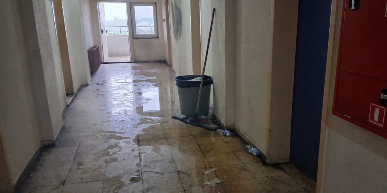 Iğdır’da öğrenci yurdunu su bastı