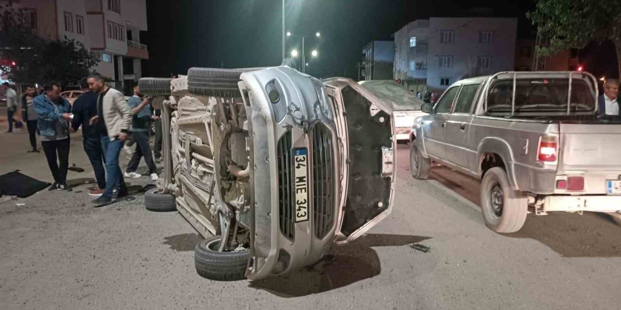 Adıyaman’da iki hafif ticari araç çarpıştı: 4 kişi yaralandı