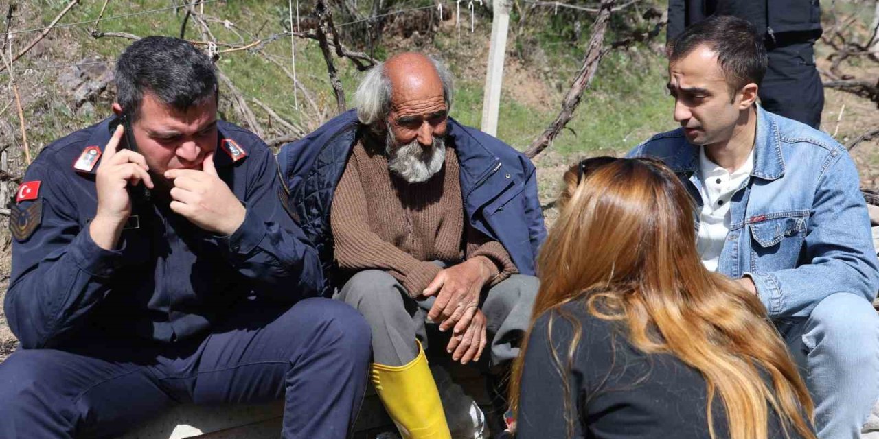 Ambulansa binerken ’Çizmelerim çıkarayım mı’ sözüyle gönülleri fethetti, hayatından dram çıktı