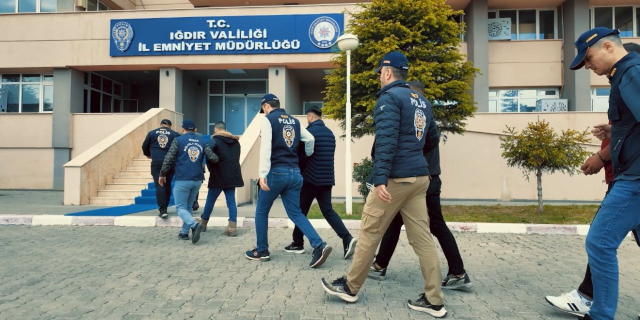 Iğdır merkezli 12 ilde yasa dışı bahis operasyonuna 23 gözaltı