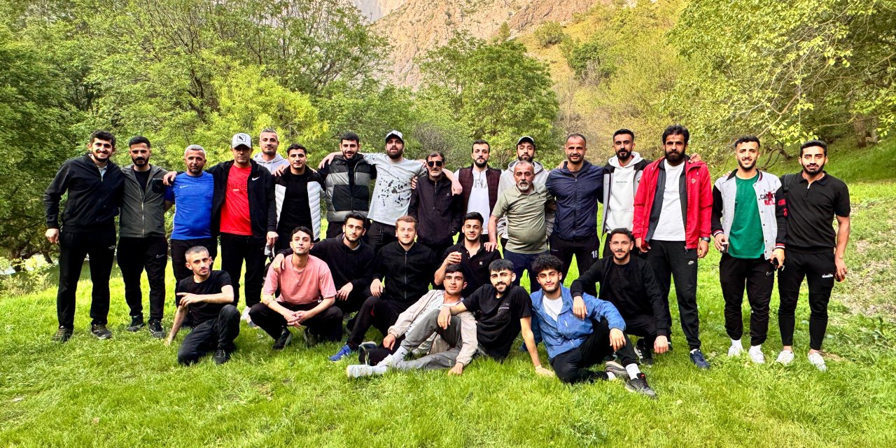 Yüksekova Belediyespor’dan final maçı öncesi moral pikniği
