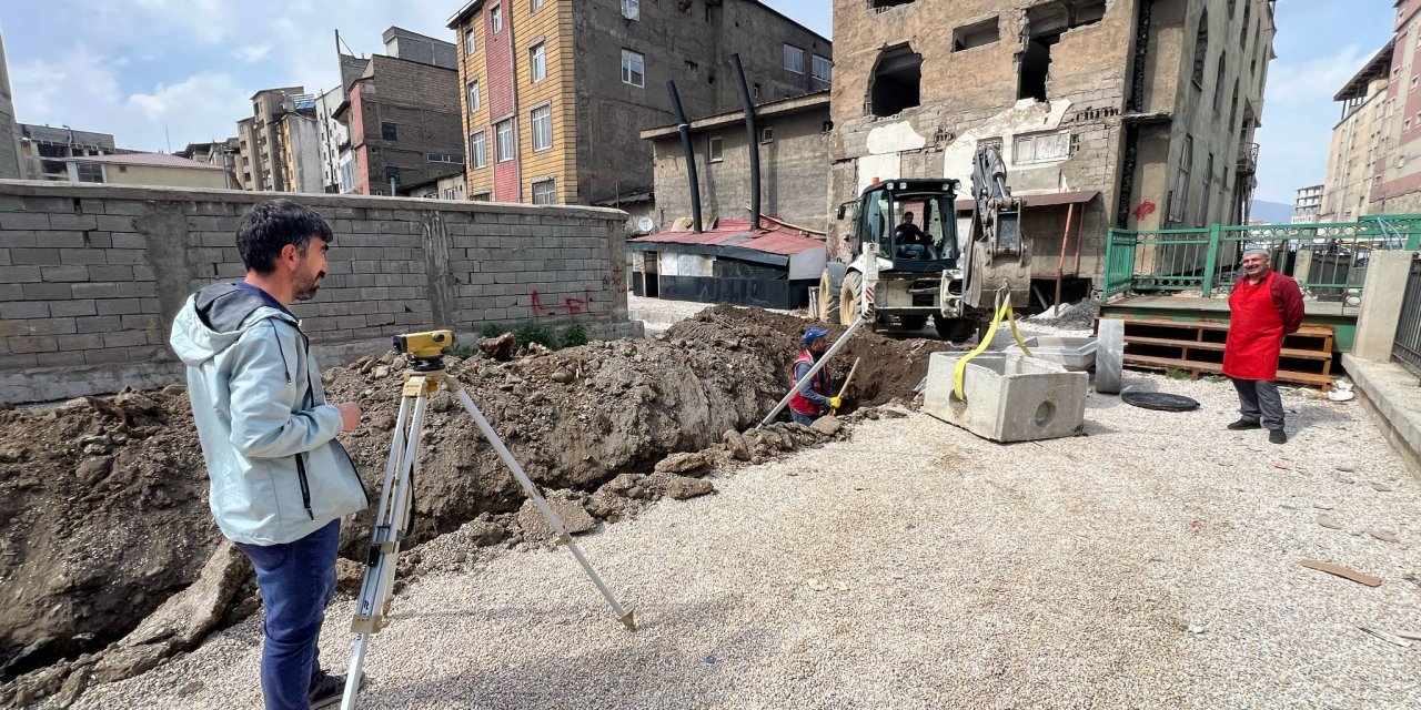 Yüksekova Belediyesi’nden çarşıdaki çaycılar için yeni hizmet alanı