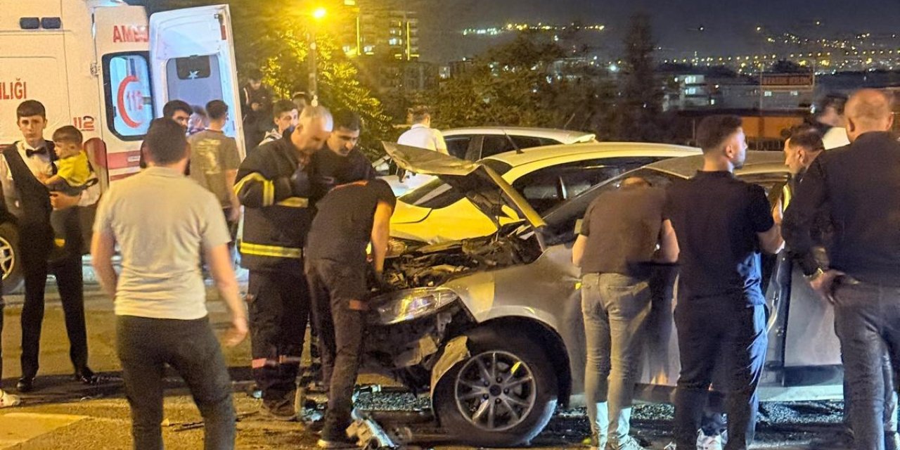Batman’da iki otomobil çarpıştı: 4 şahıs yaralandı
