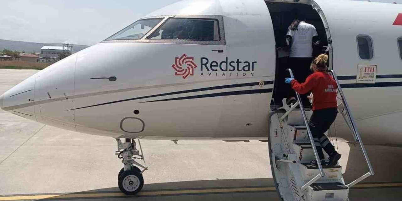 Kalp hastası olan bebek uçak ambulansla İstanbul’a sevk edildi