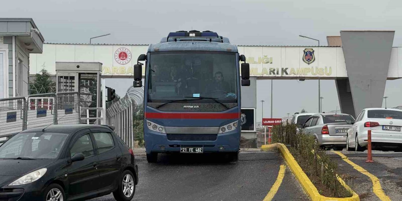 Narin Güran cinayetine ilişkin 15 sanık, üçüncü kez hakim karşısına çıkmak üzere adliyeye getirildi