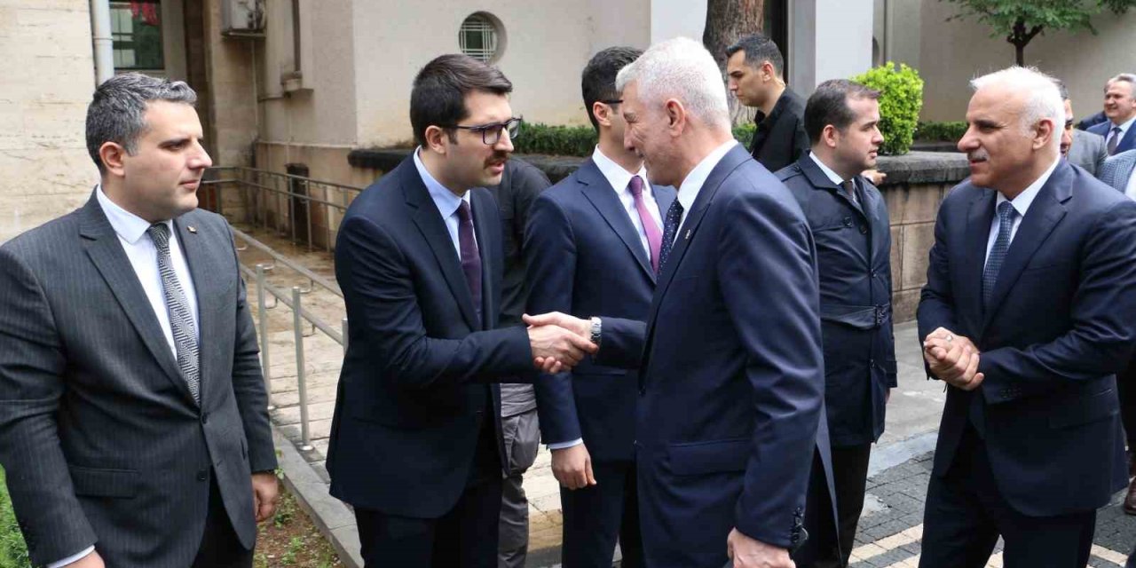 Ticaret Bakanı Bolat, Diyarbakır’da bir takım ziyaretlerde bulundu