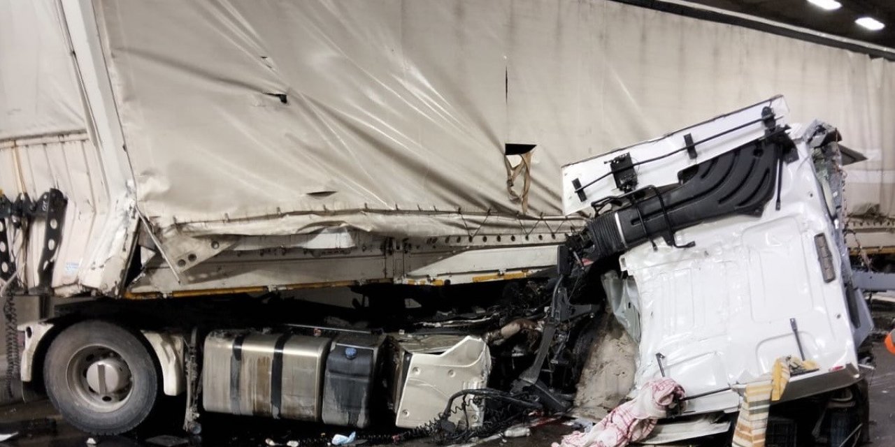 Erkenek Tüneli’nde trafik kazası: 1 ağır yaralı