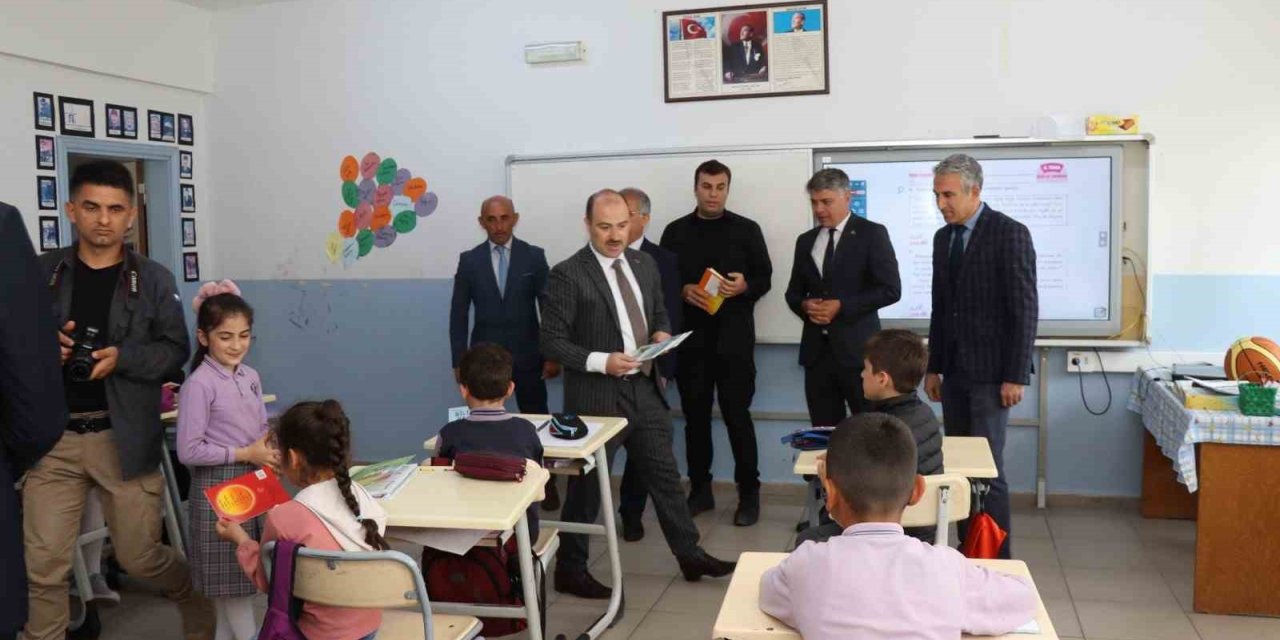 Erzurum Oltu’da velilere özel kitap okuma etkinliği düzenlendi