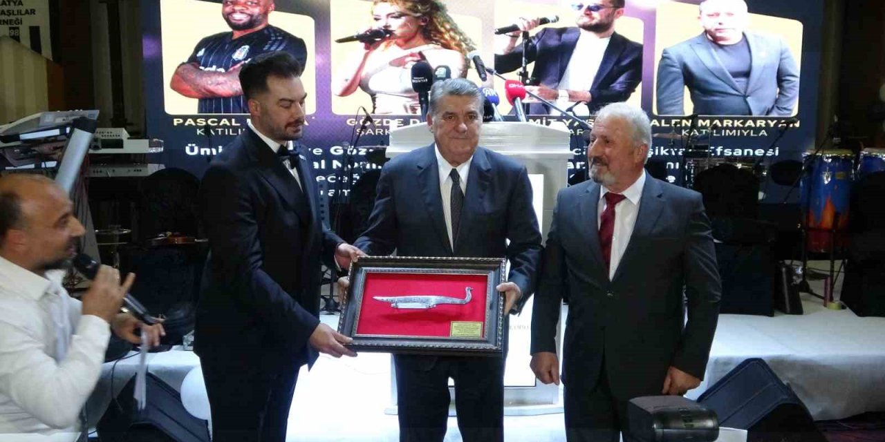 Beşiktaş Başkanı Serdal Adalı, Malatya’da moral gecesine katıldı