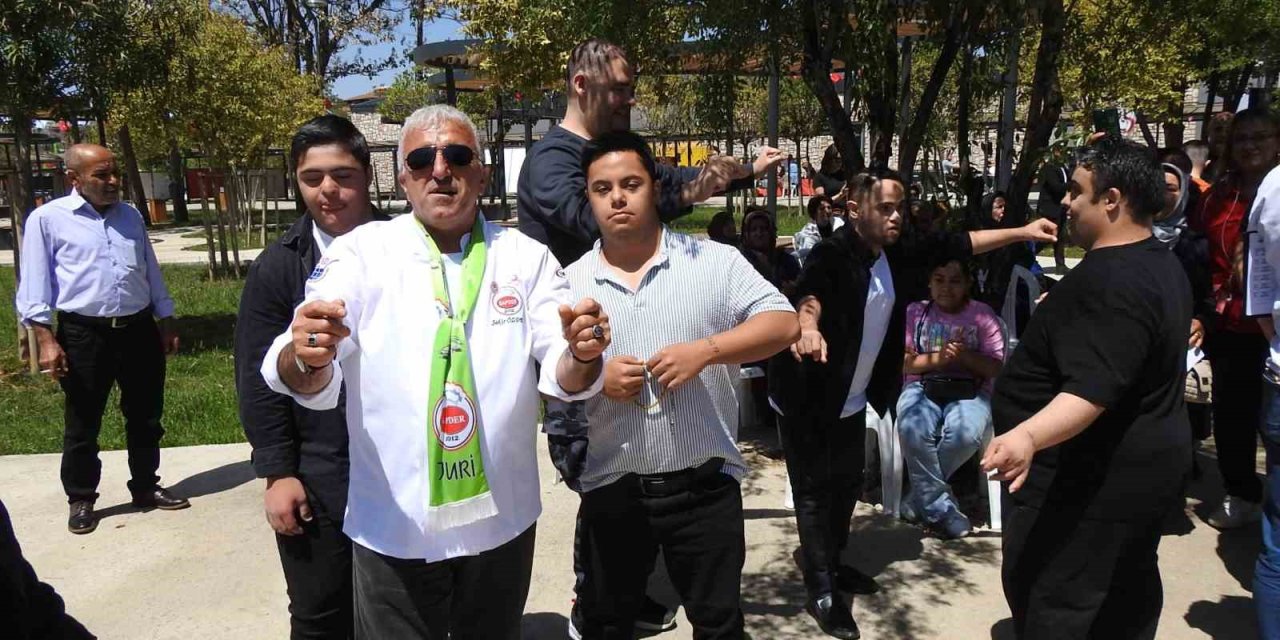 Gaziantep'te geleceğin şefleri 1. Ulusal Yemek Yarışması'nda hünerlerini sergiledi