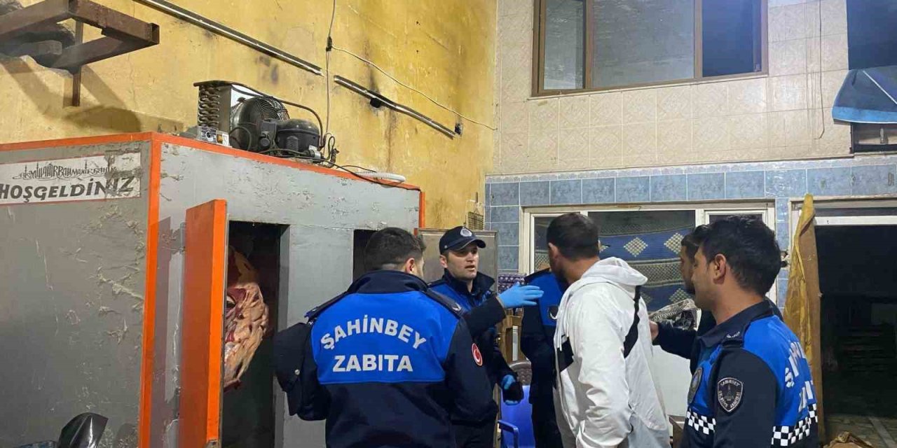 Antep’te 1,5 ton bozuk et ele geçirildi