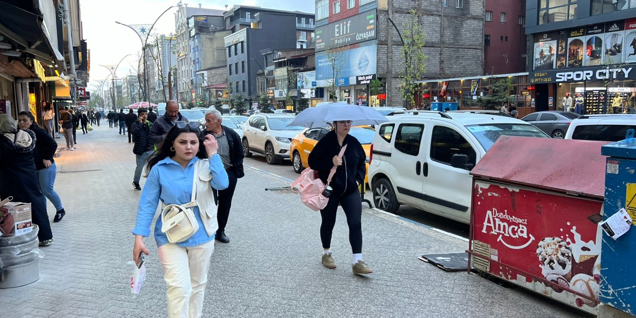 Yüksekova’da sağanak yağışlar tarım için umut oldu