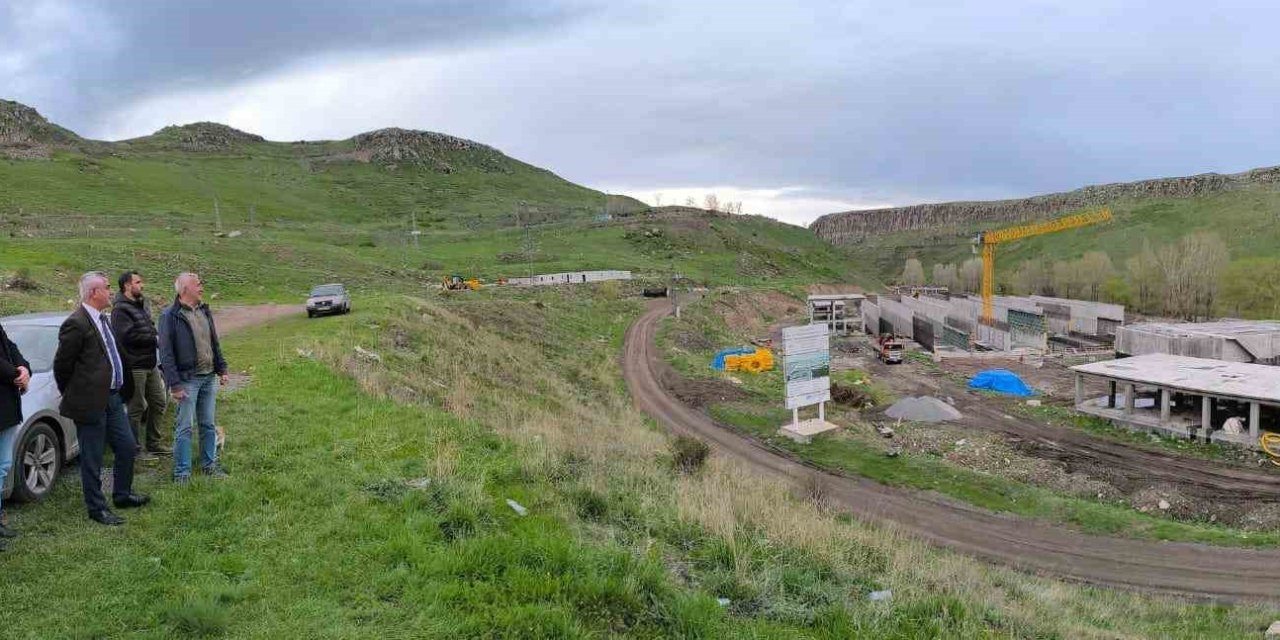 DSİ'nin Kars Bölge Müdürü Kotan, Atıksı Arırtma Tesislerini inceledi