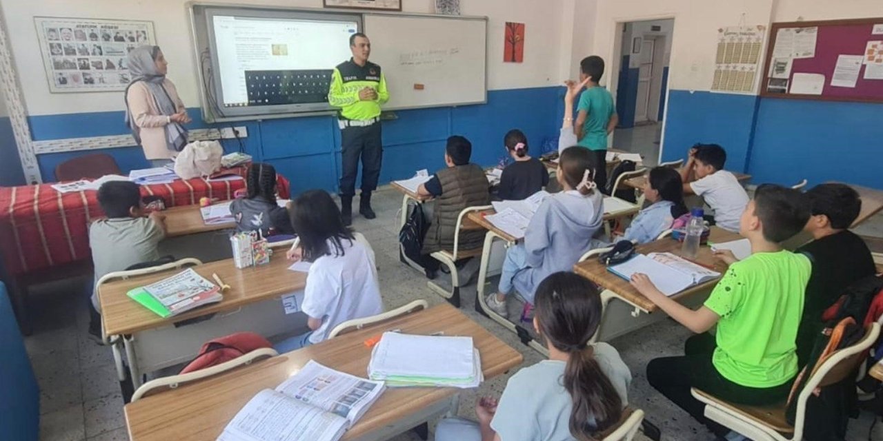 Minik yürekler trafik bilinciyle büyüyor