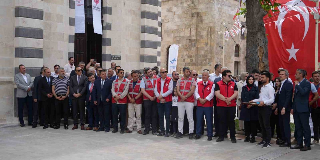 Kurtuluş Cami restorasyon sonrası ibadete açıldı