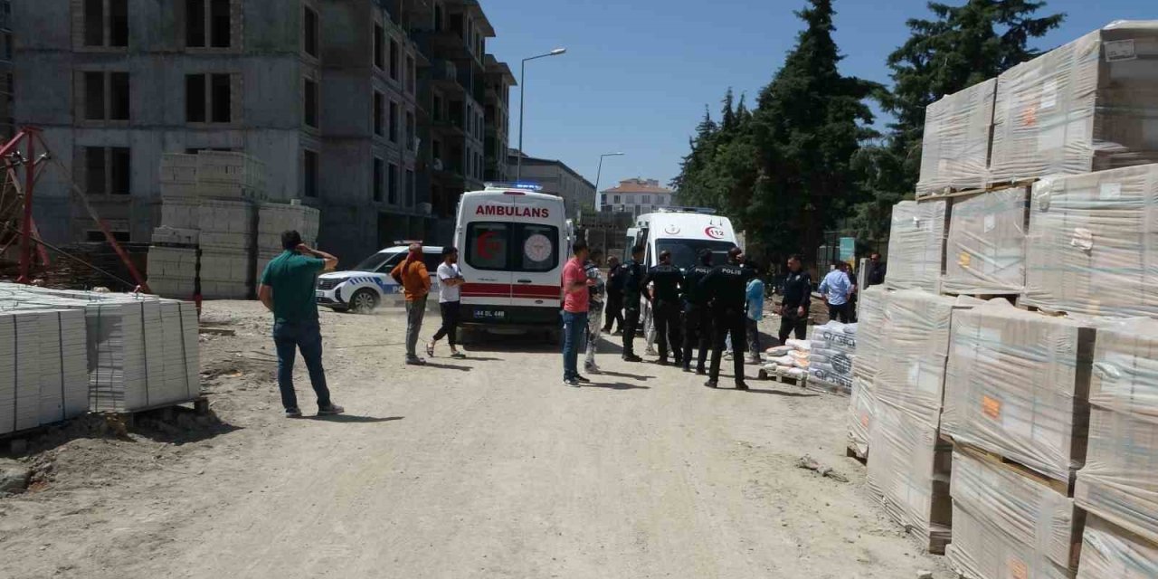 Battalgazi'de şantiyede taşlı sopalı kavga: 3 yaralı