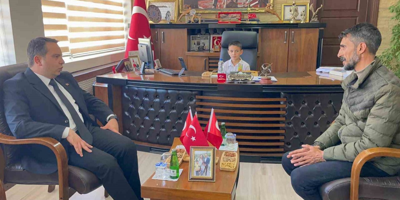 Kaymakam olmak isteyen Muradiyeli Umut’un hayali gerçek oldu