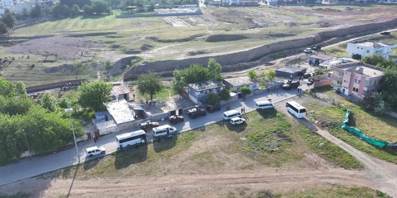 Batman’da geniş çaplı uyuşturucu operasyonu: 21 gözaltı
