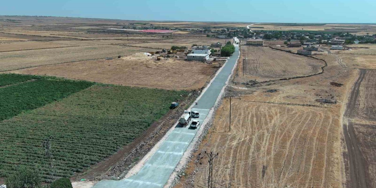 Şanlıurfa’da kırsal yol çalışmaları hız kazandı