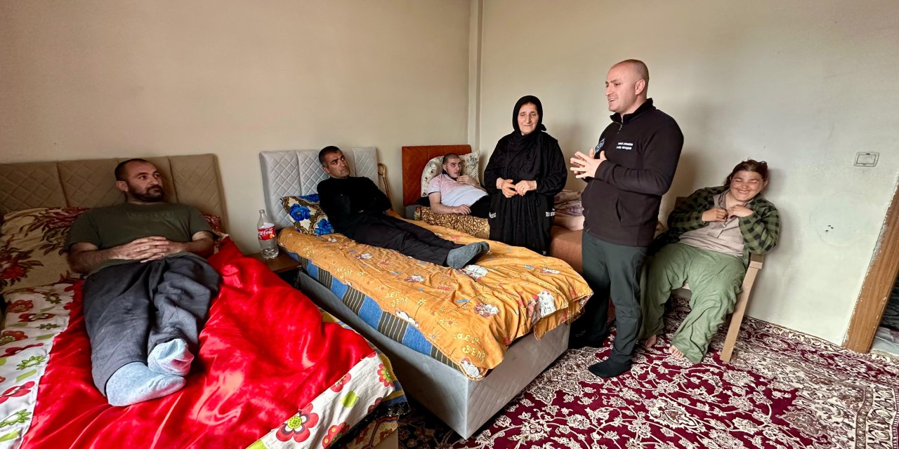 Yüksekova’da beş engelli kardeşe ev yapılması için çağrı