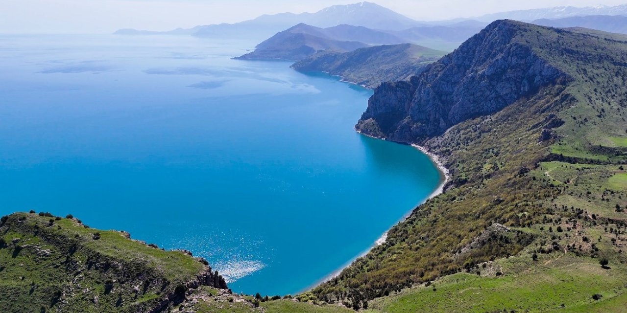 Tatvan’ın doğası hayran bırakıyor
