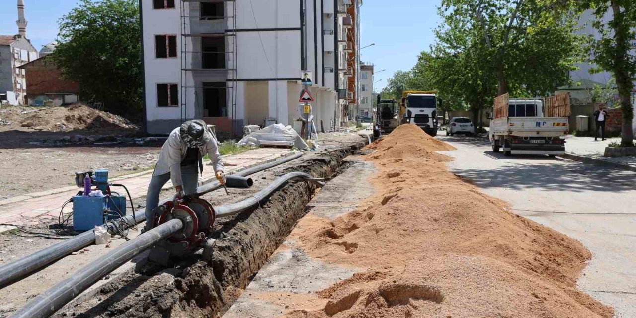 Sarayatik Mahallesi’ndeki su kesintileri altyapı çalışmalarıyla çözüme kavuşuyor