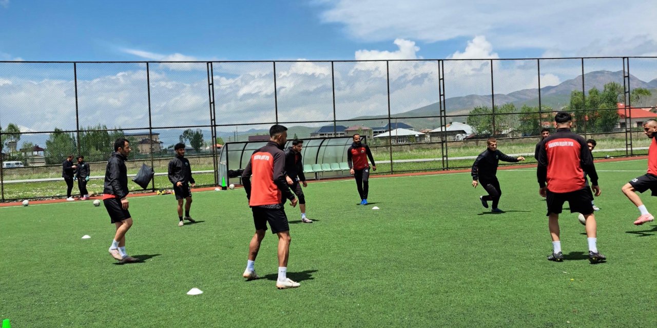 Yüksekova Belediyespor, baraj maçında Zapspor’la karşılaşacak