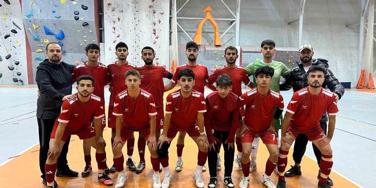 Battalgazi Belediyespor futsalda çeyrek finalde