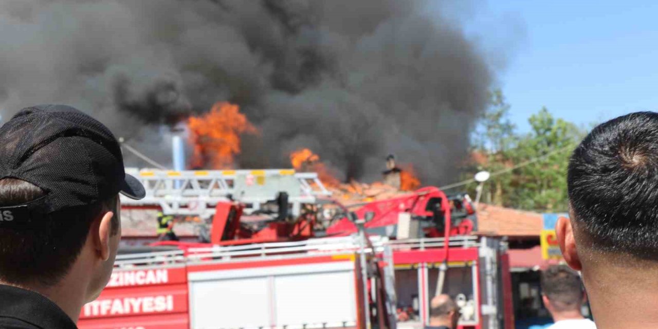 Erzincan’da Buğday Meydanı’nda yangın paniği
