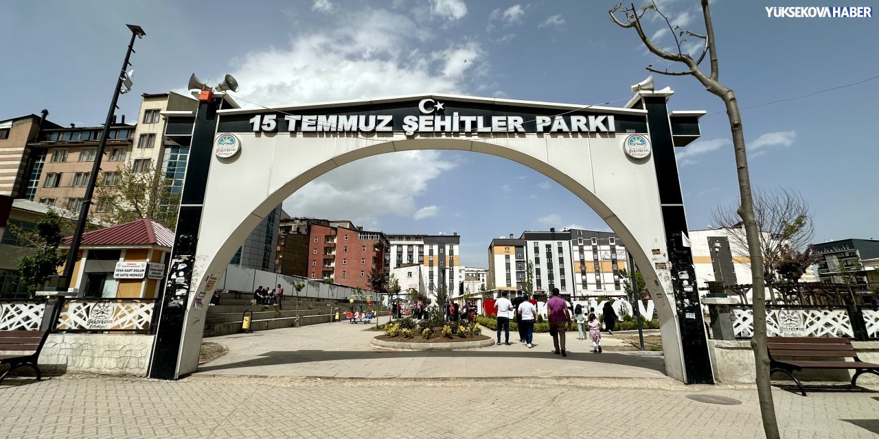 Yüksekova’da 15 Temmuz Şehitler Parkı’na yeni güvenlik kameraları kuruldu