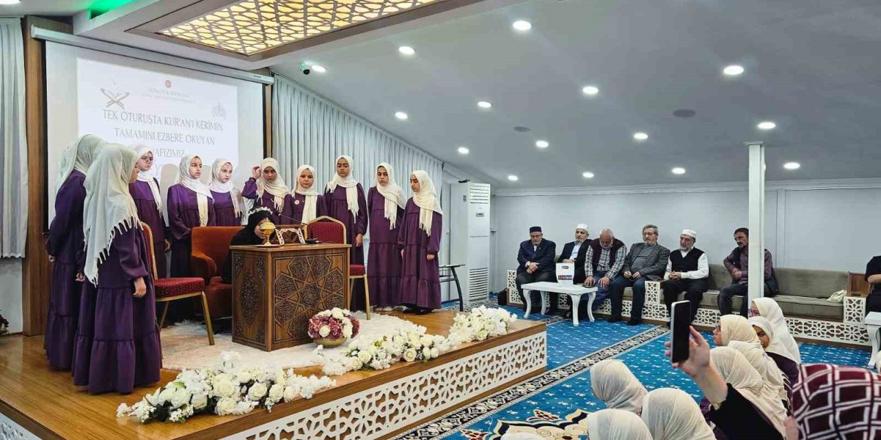 Erzincan'da 13 yaşındaki öğrenci 1 günde hatim yaptı