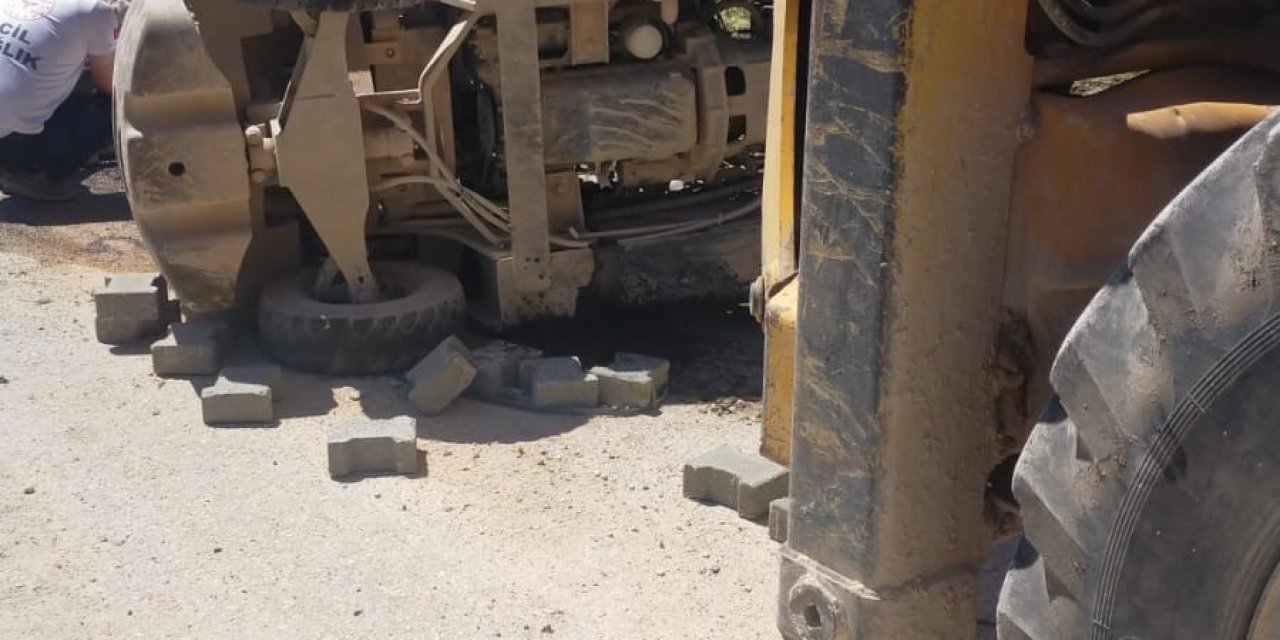 Artuklu'da forklift altında kalan sürücü hayatını kaybetti