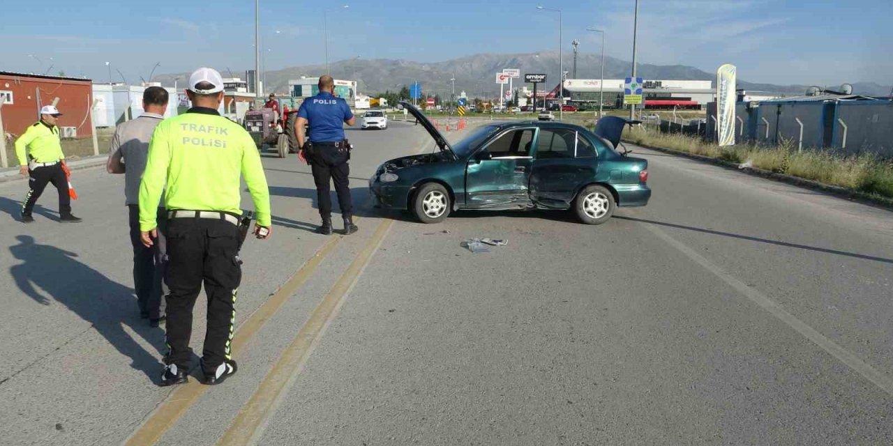 Malatya’da kazaya karıştı, aracını bırakıp kaçtı