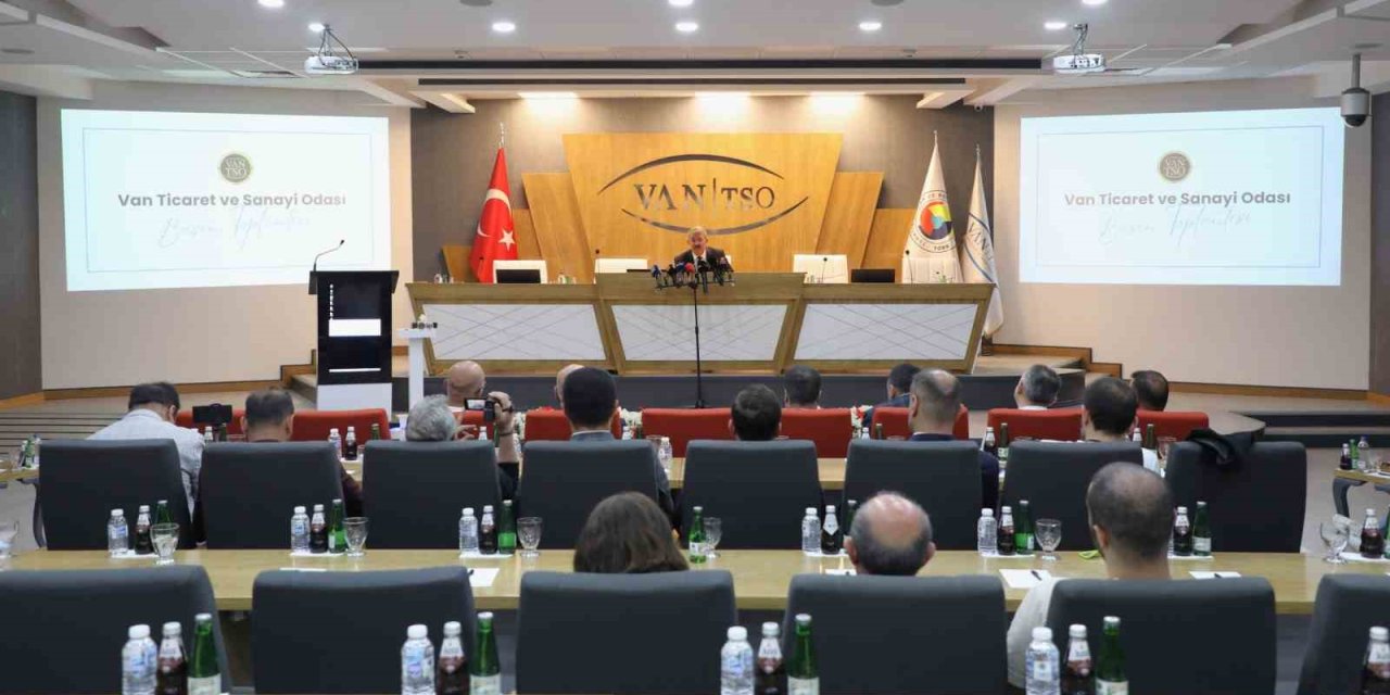Van’da Dünya Kahvaltı Günü Muradiye Şelalesi’nde kutlanacak