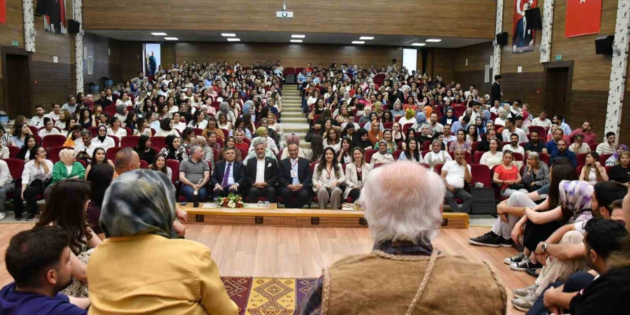 Urfa’da öğretmenlere masal eğitimi