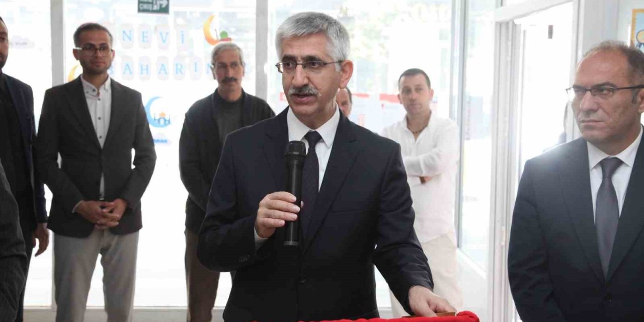 Bakan Yardımcısı Nazif Yılmaz: Ahlat Cumhurbaşkanlığı Külliyesi bilim yuvası oldu