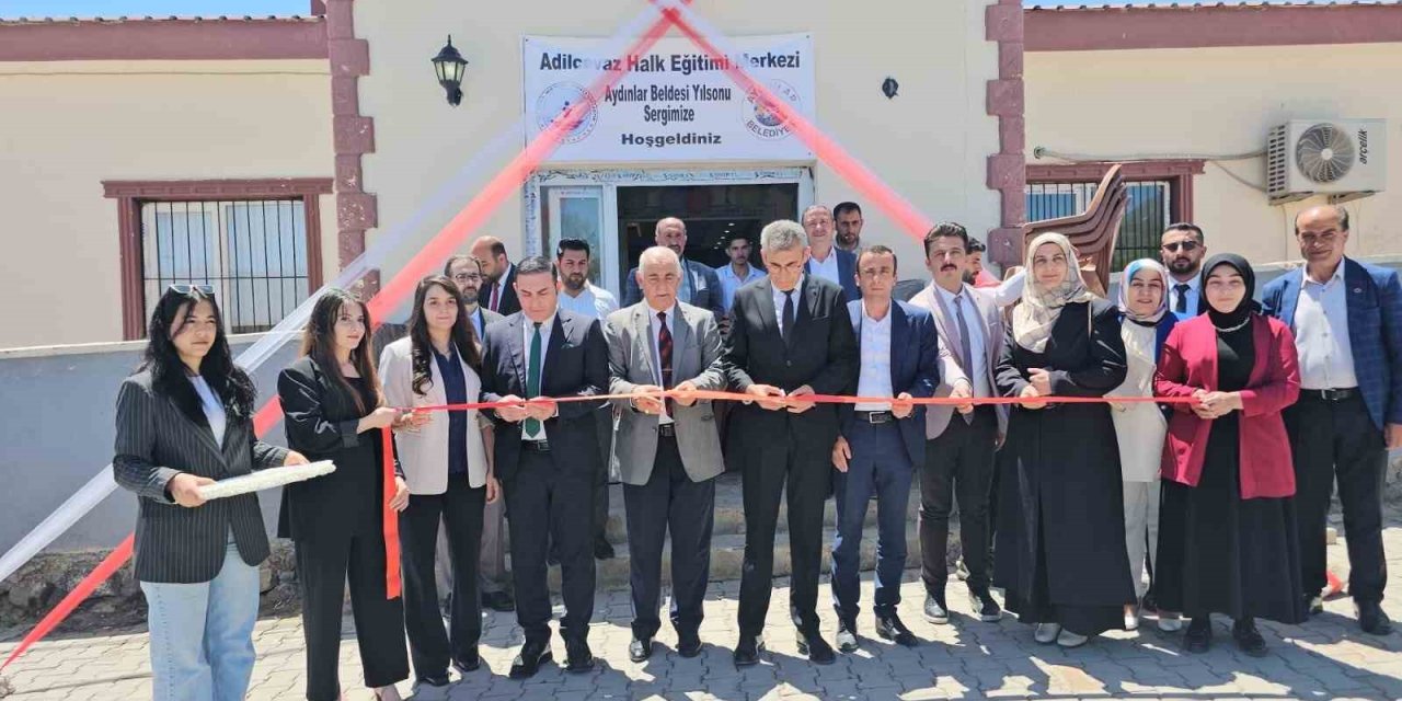 Adilcevaz’da yılsonu sergisi büyük ilgi topladı