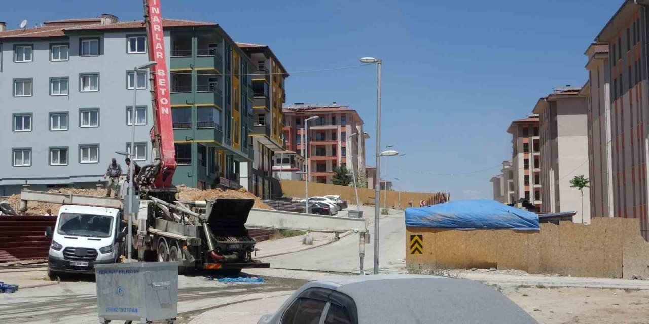 Battalgazi’de yaşlı adam evinde başından vurulmuş halde bulundu