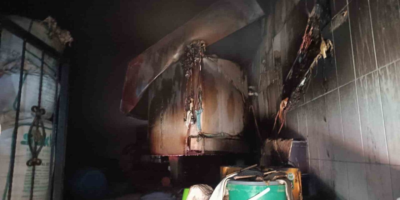 Erzurum'da toptancı sitesinde yangın paniği