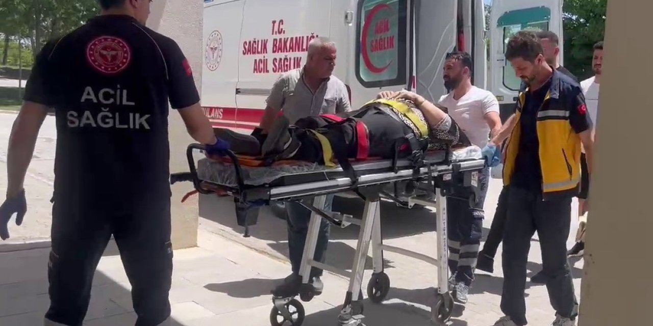 Yolcu otobüsü ile otomobil çarpıştı: 1 kişi yaralandı